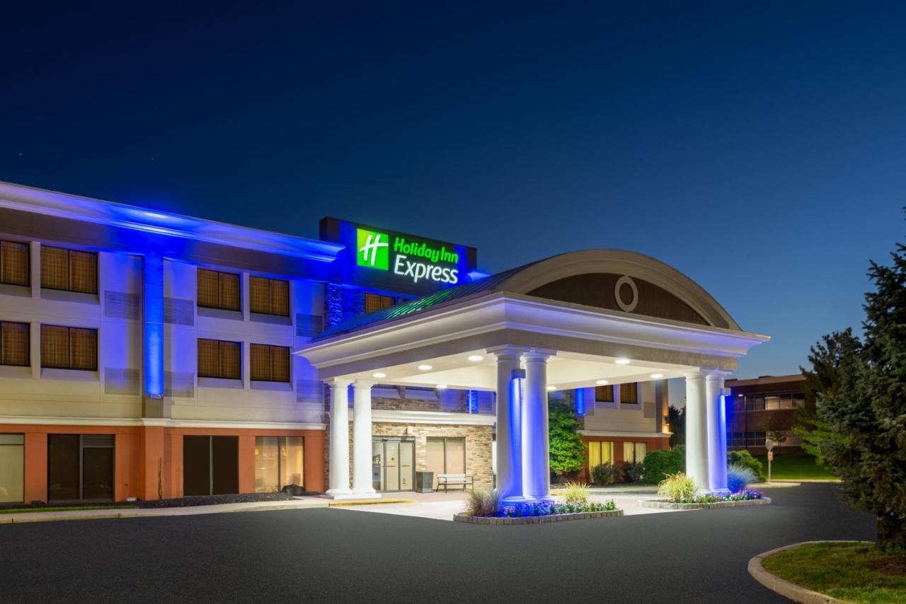 Holiday Inn Express Philadelphia Ne-Bensalem By Ihg Eksteriør bilde