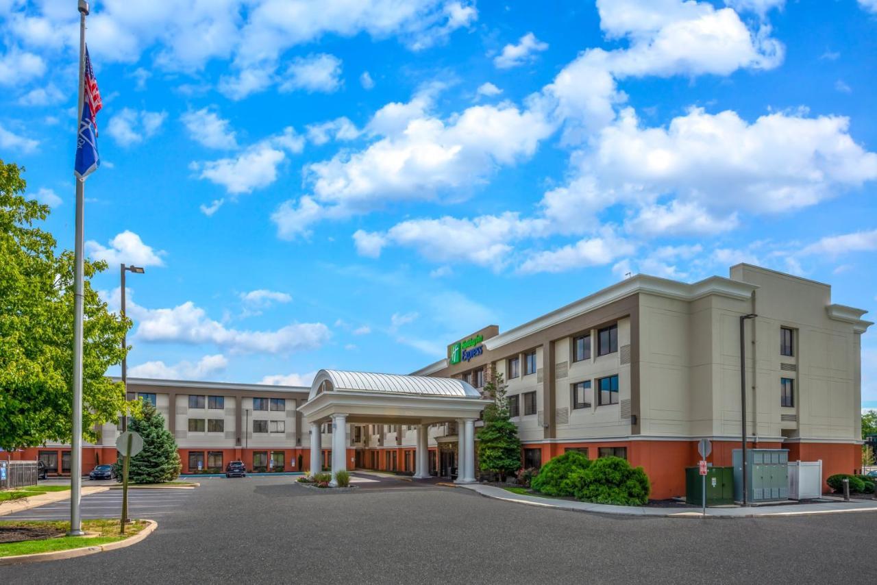 Holiday Inn Express Philadelphia Ne-Bensalem By Ihg Eksteriør bilde
